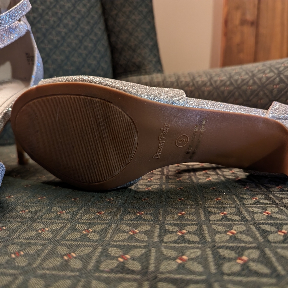 Shoes - Picture 3 of 3